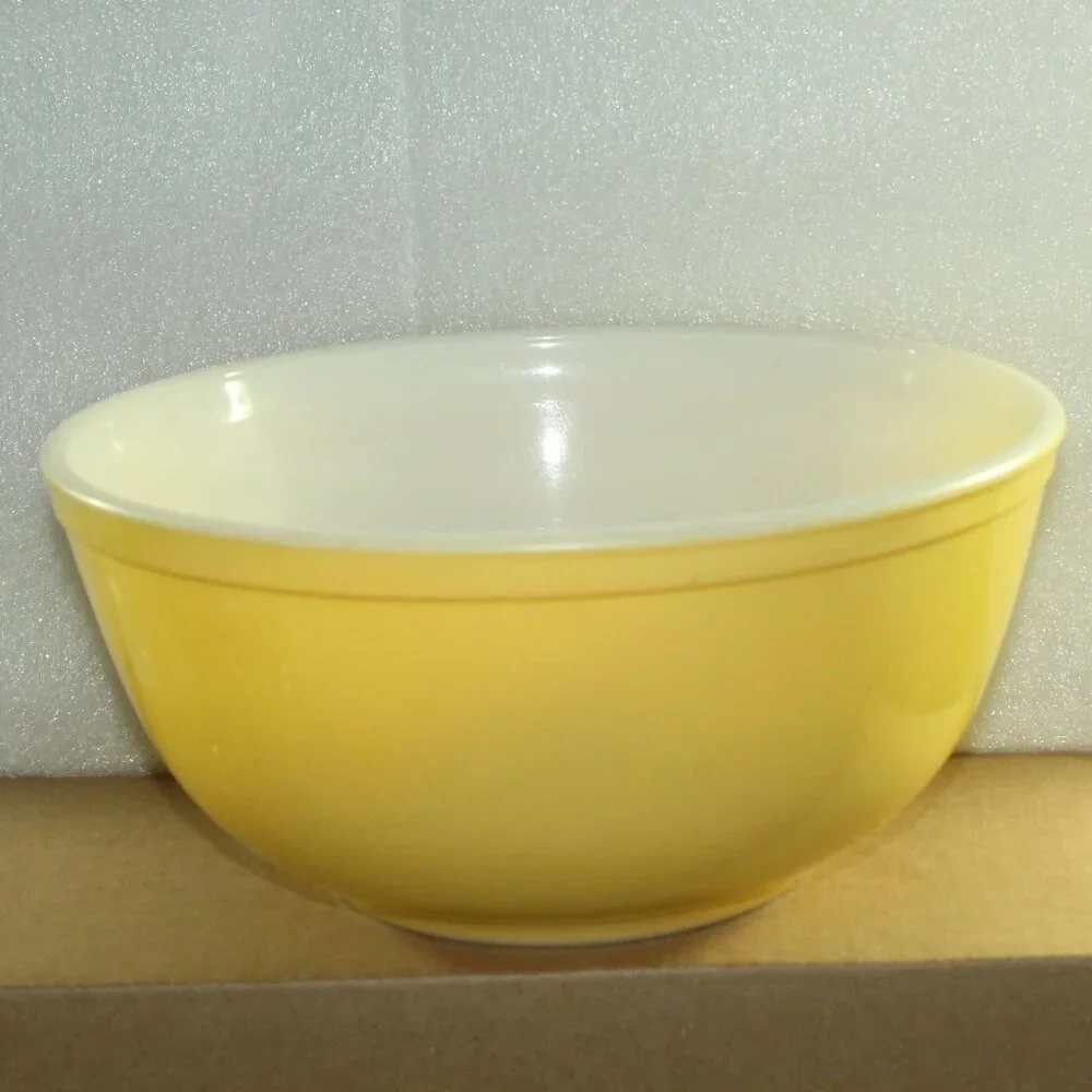 Pyrex vintage primary